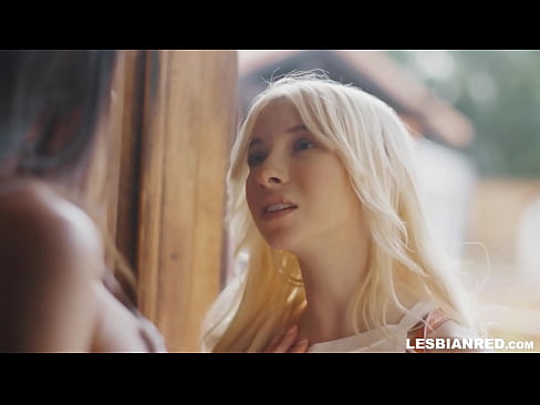 ❤️ A nena chega a casa uns meses despois e acaba comendo o coño da súa madrastra ☑ Vídeo de puta na pornografía gl.camporner.top ﹏